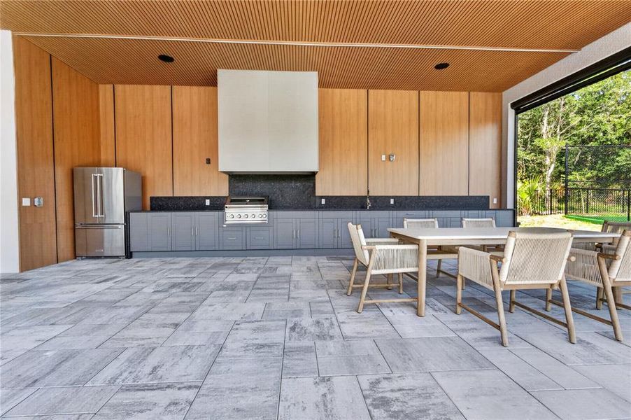 Exterior details and patio area of a home in , Montverde (Image 32).