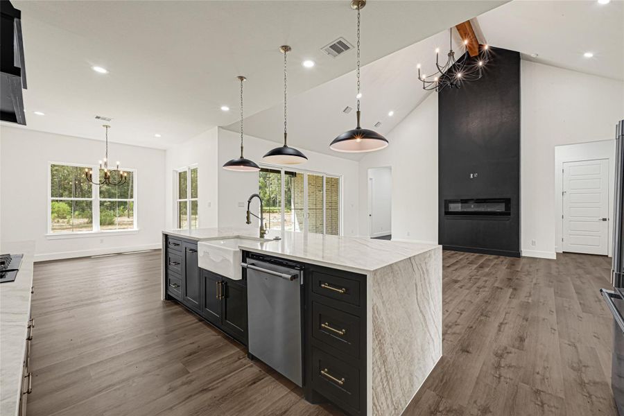 Furnished interior view inside a new home in , Conroe (Image 6).