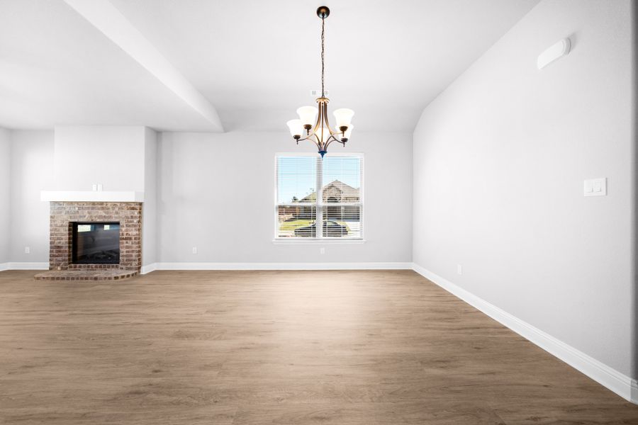 Spacious, unfurnished interior of a new home in Summerwood, Red Oak (Image 15).