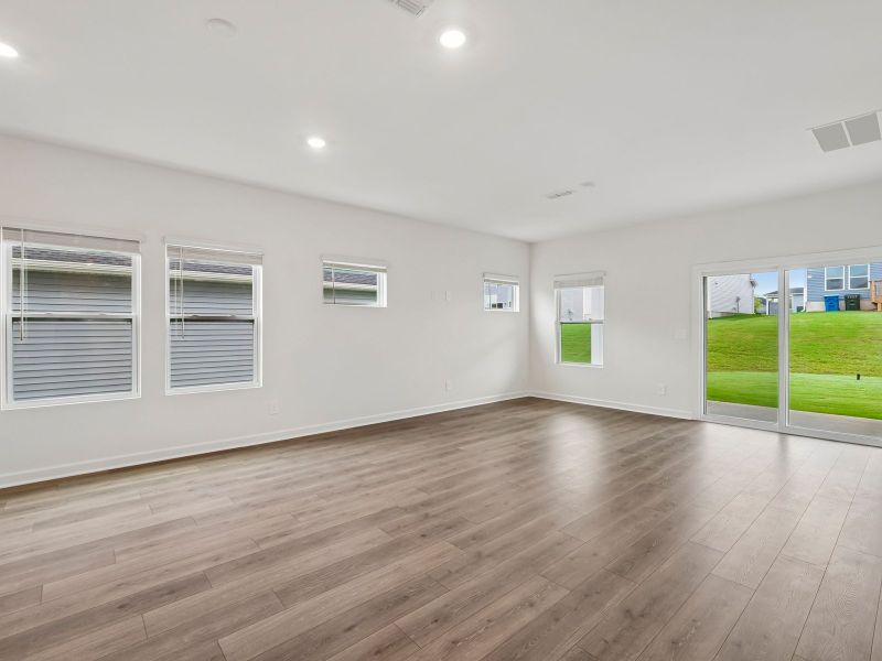 Spacious, unfurnished interior of a new home in Oxford Station, Salisbury (Image 13).