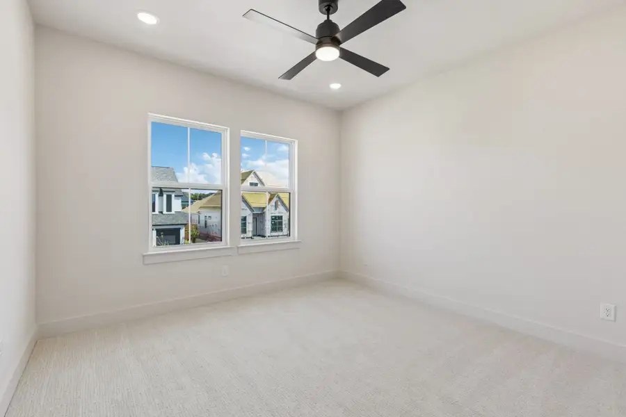 Spacious, unfurnished interior of a new home in StarView, Prosper (Image 51).