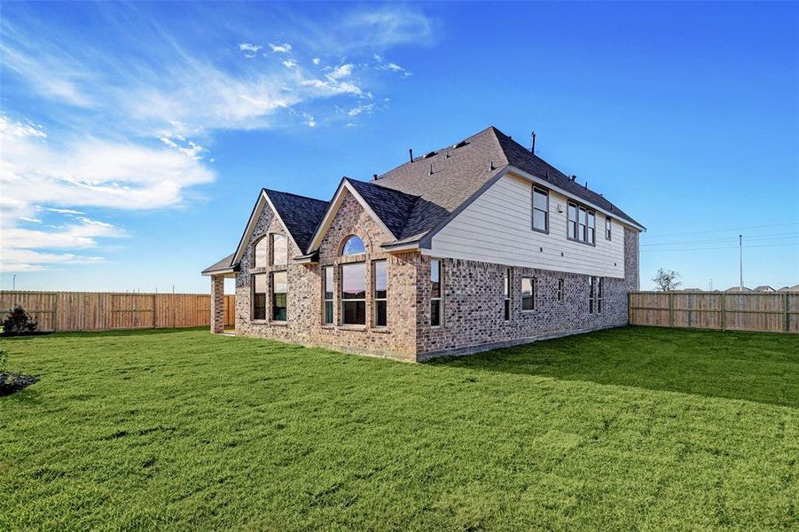 Image 13 of the South Lake Estate community in Mont Belvieu, TX.