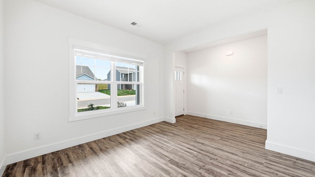 Spacious, unfurnished interior of a new home in Fieldcrest Acres, Blountville (Image 13). Spacious, unfurnished interior of a new home in Fieldcrest Acres, Blountville (Image 13).