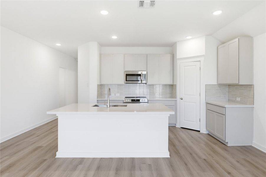 Furnished interior view inside a new home in Calumet, Jarrell (Image 10).