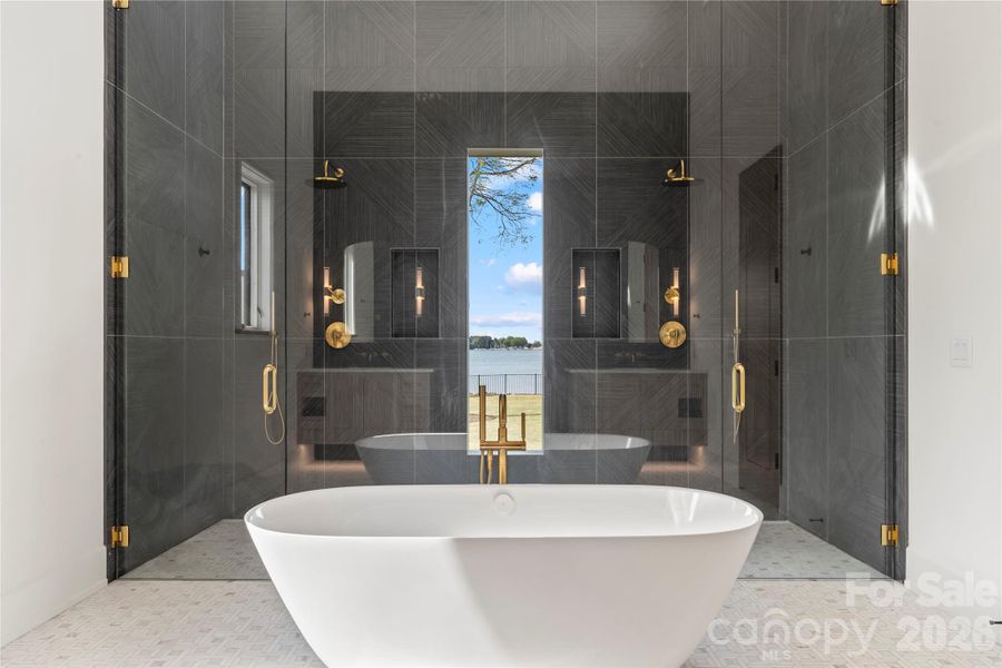 Primary Suite Bathroom