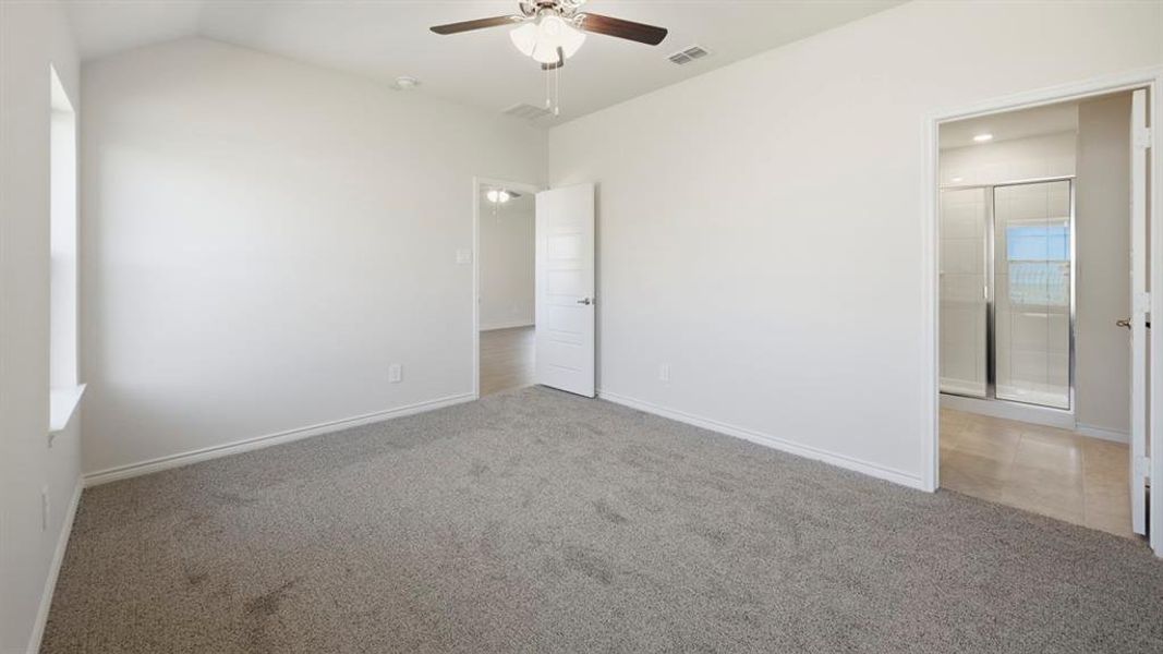 Spacious, unfurnished interior of a new home in The Woods at Lindsey Place, Anna (Image 29).