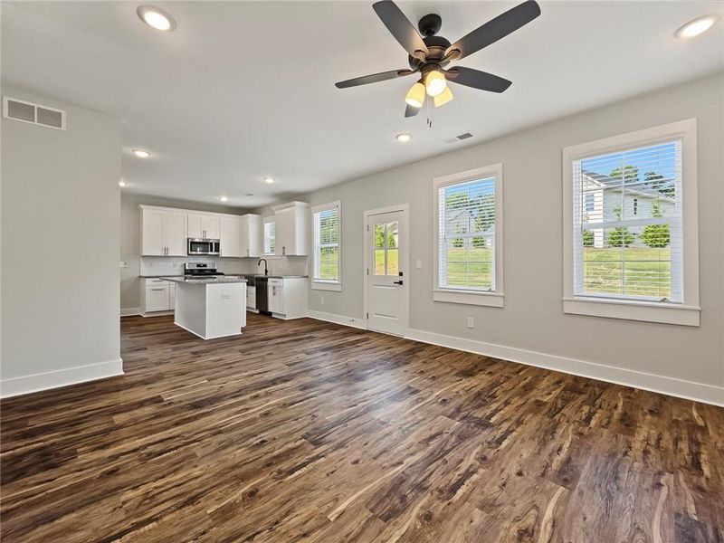 Spacious, unfurnished interior of a new home in , Austell (Image 20).