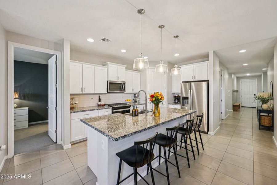 7-print-W Country Club Trl-S2511-012