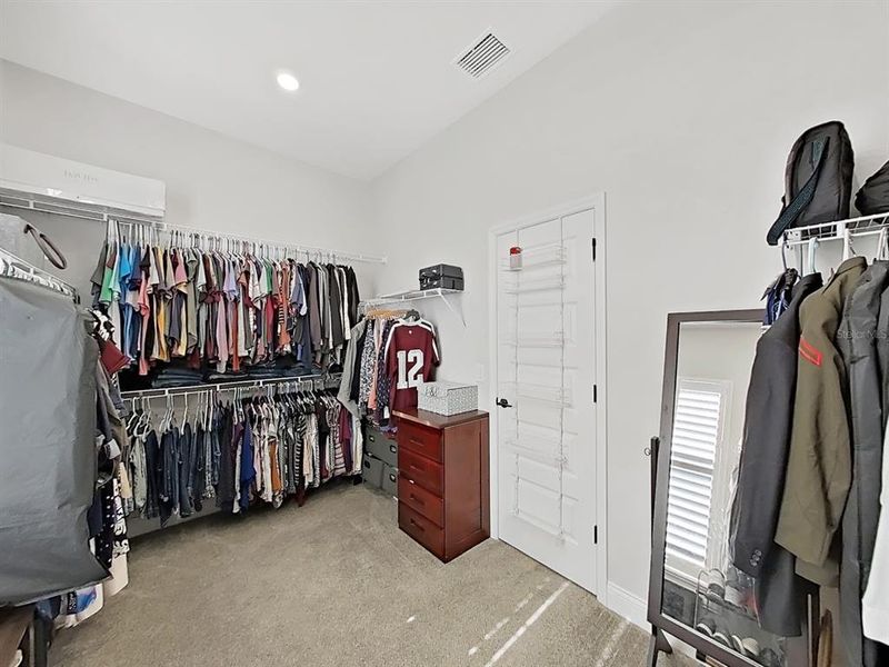 Image 47 of a home in .