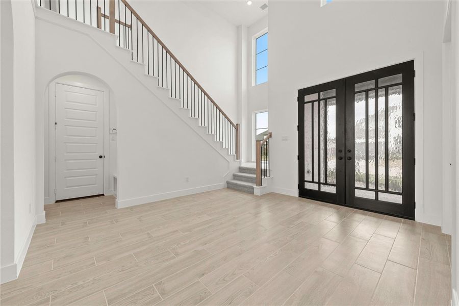 Spacious, unfurnished interior of a new home in ARTAVIA®, Conroe (Image 23).