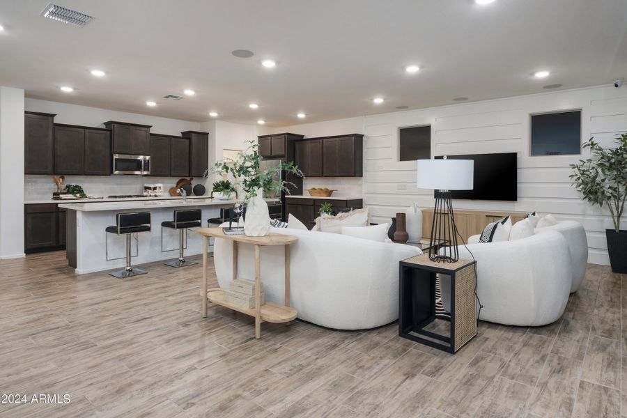 GREAT ROOM - KITCHEN