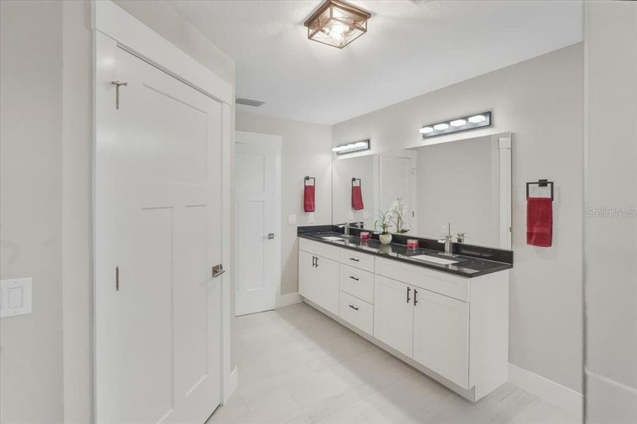 Furnished interior view inside a new home in , Hernando (Image 8).