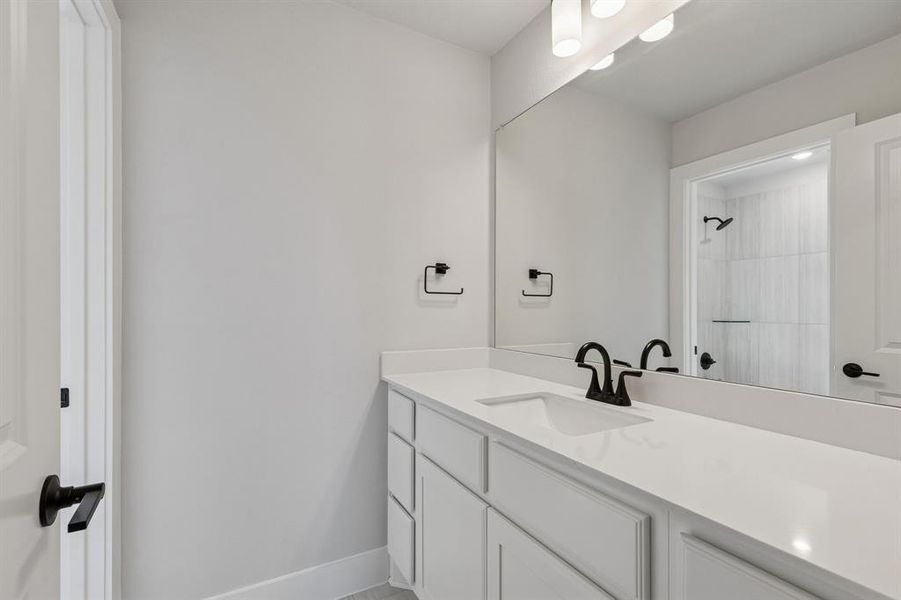 Furnished interior view inside a new home in Ellis Ranch Estates, Waxahachie (Image 16). Furnished interior view inside a new home in Ellis Ranch Estates, Waxahachie (Image 16).