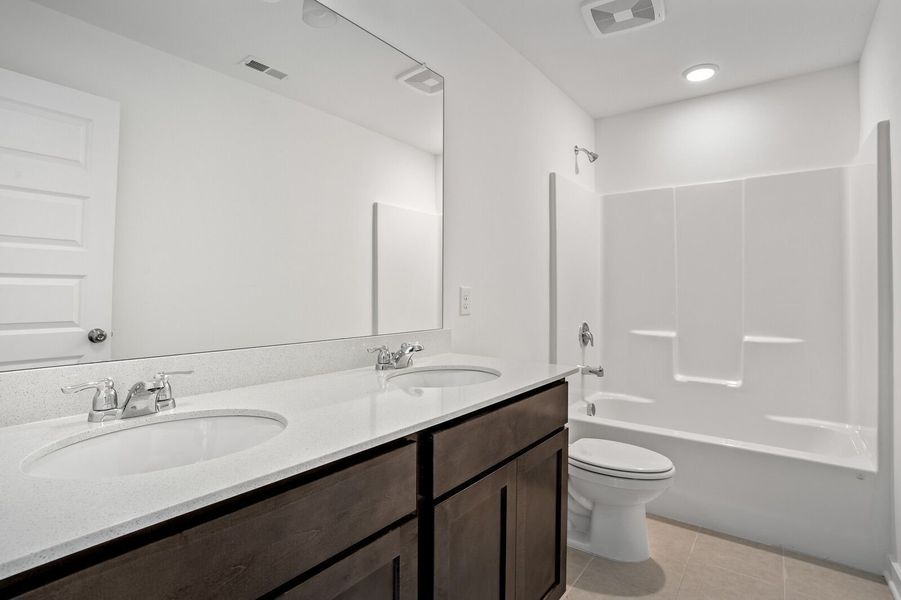 Furnished interior view inside a new home in Sage Farms, White House (Image 72).
