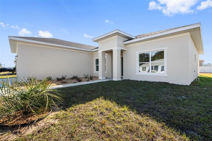 Exterior details and patio area of a home in , Ocala (Image 24).
