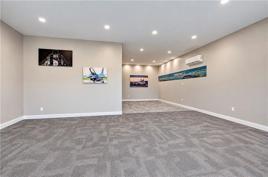 Spacious, unfurnished interior of a new home in , Calhoun (Image 22).