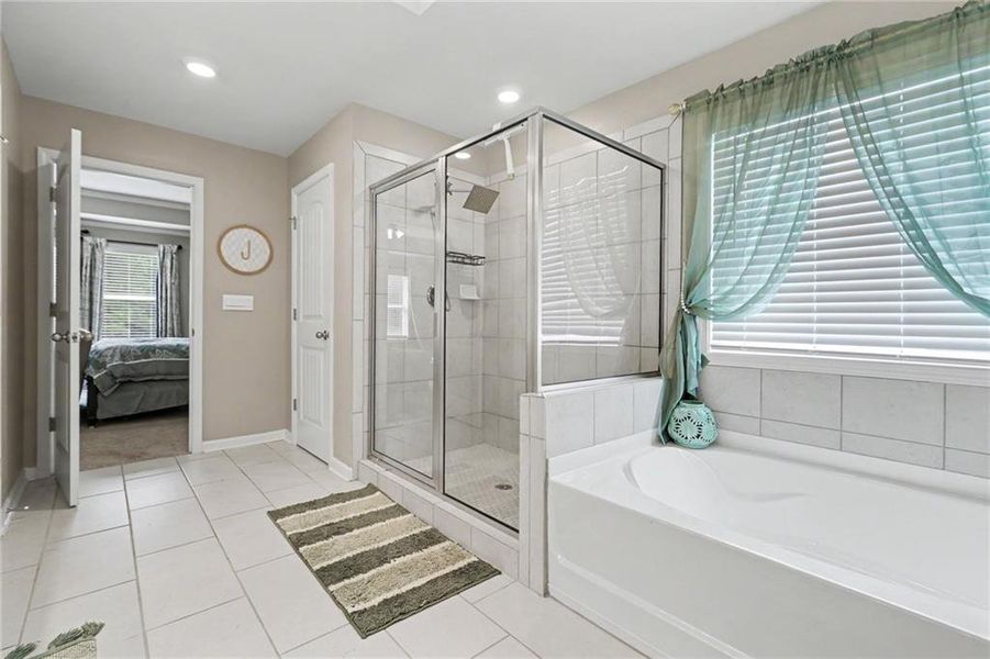 Furnished interior view inside a new home in , Douglasville (Image 21).
