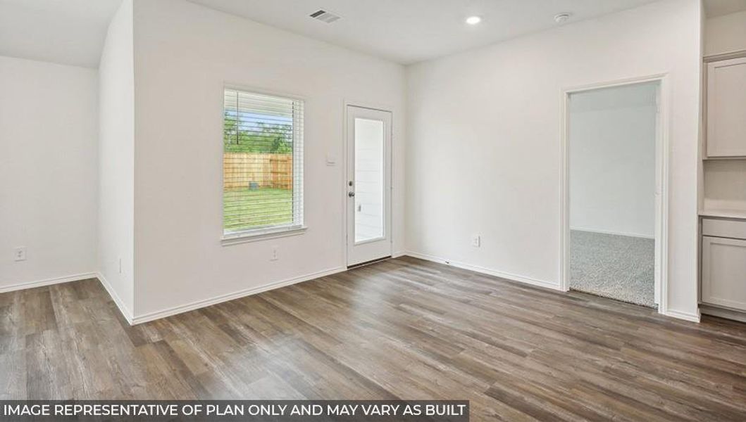 Spacious, unfurnished interior of a new home in Newport Pointe, Crosby (Image 11).