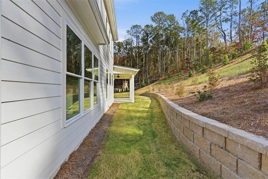 Exterior details and patio area of a home in Ford Landing, Acworth (Image 28).