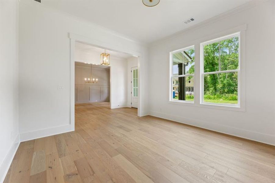 Spacious, unfurnished interior of a new home in White Post on Lake Lanier, Gainesville (Image 13). Spacious, unfurnished interior of a new home in White Post on Lake Lanier, Gainesville (Image 13).