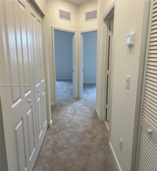 Spacious, unfurnished interior of a new home in , Pembroke Pines (Image 19).