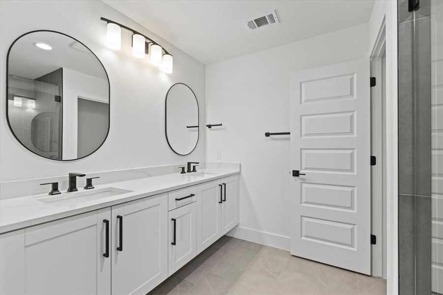 Furnished interior view inside a new home in , Rowlett (Image 5).
