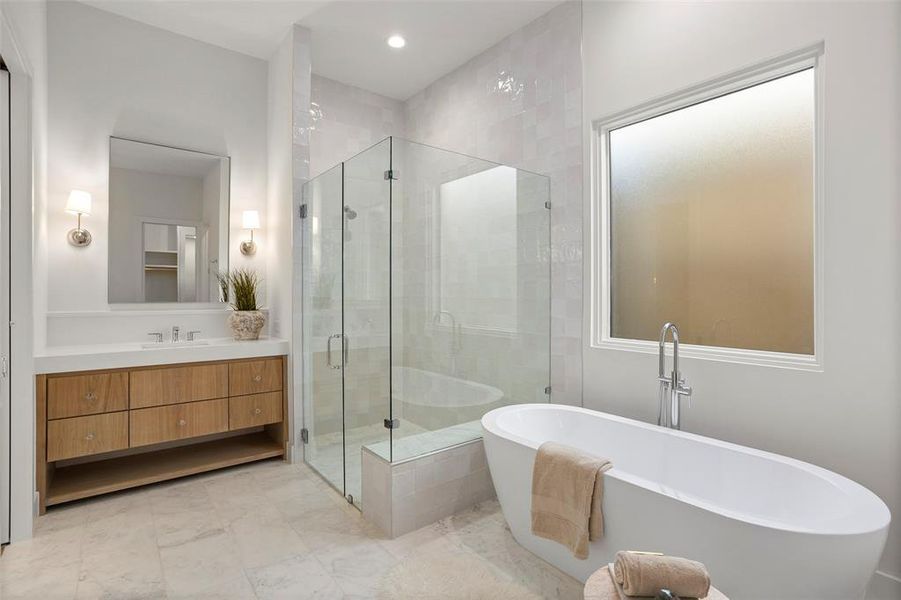 Furnished interior view inside a new home in , Dallas (Image 28). Furnished interior view inside a new home in , Dallas (Image 28).