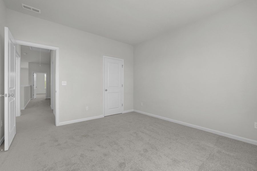 Spacious, unfurnished interior of a new home in Grand Park, Leland (Image 25).