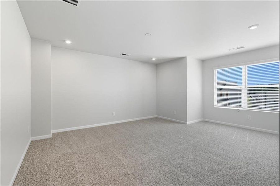 Spacious, unfurnished interior of a new home in Park Center Pointe, Austell (Image 24).