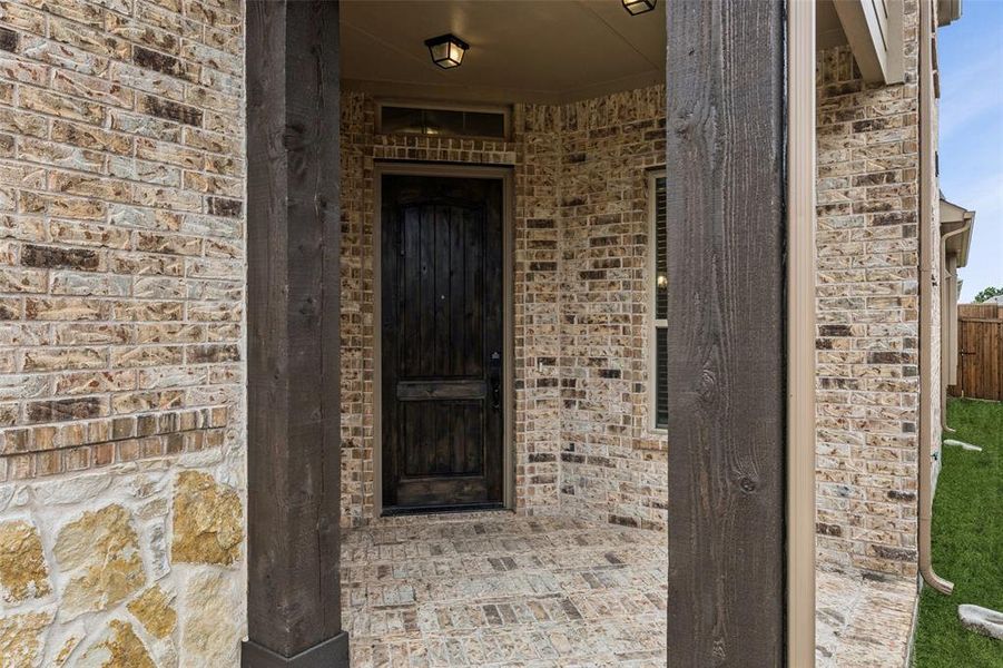 Image 34 of a home in Lake Shore Village.