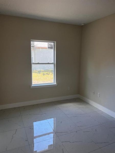 Spacious, unfurnished interior of a new home in , Port Charlotte (Image 8).
