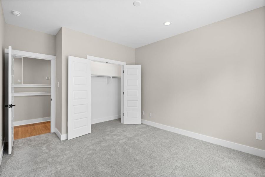 Spacious, unfurnished interior of a new home in , Houston (Image 20).