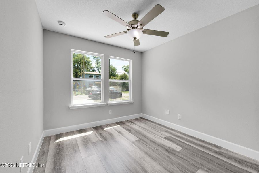 Spacious, unfurnished interior of a new home in , Jacksonville (Image 18).