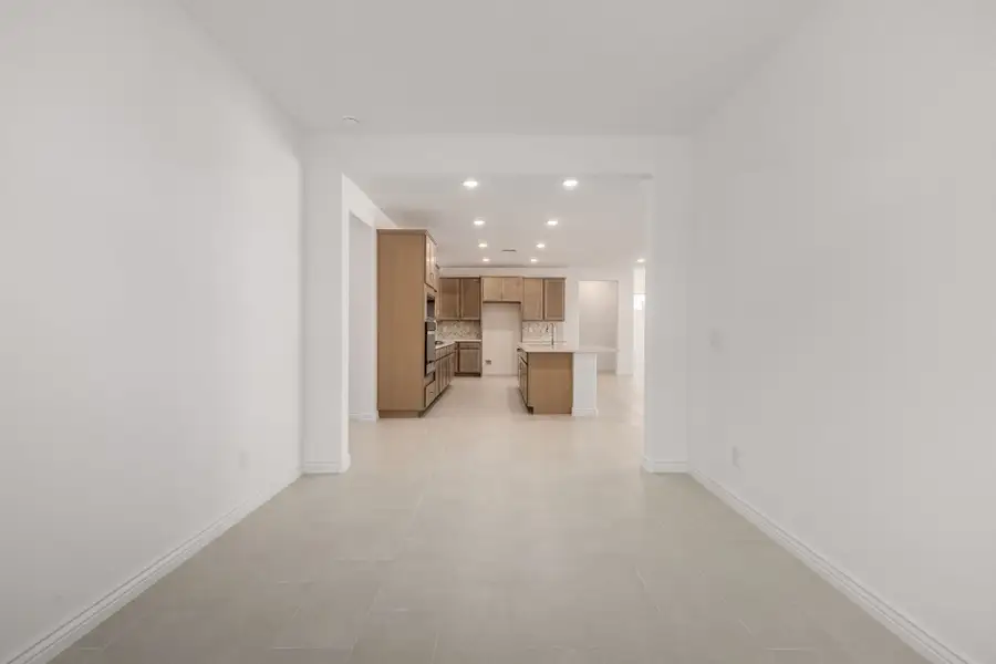 Spacious, unfurnished interior of a new home in Miravida, Surprise (Image 8).
