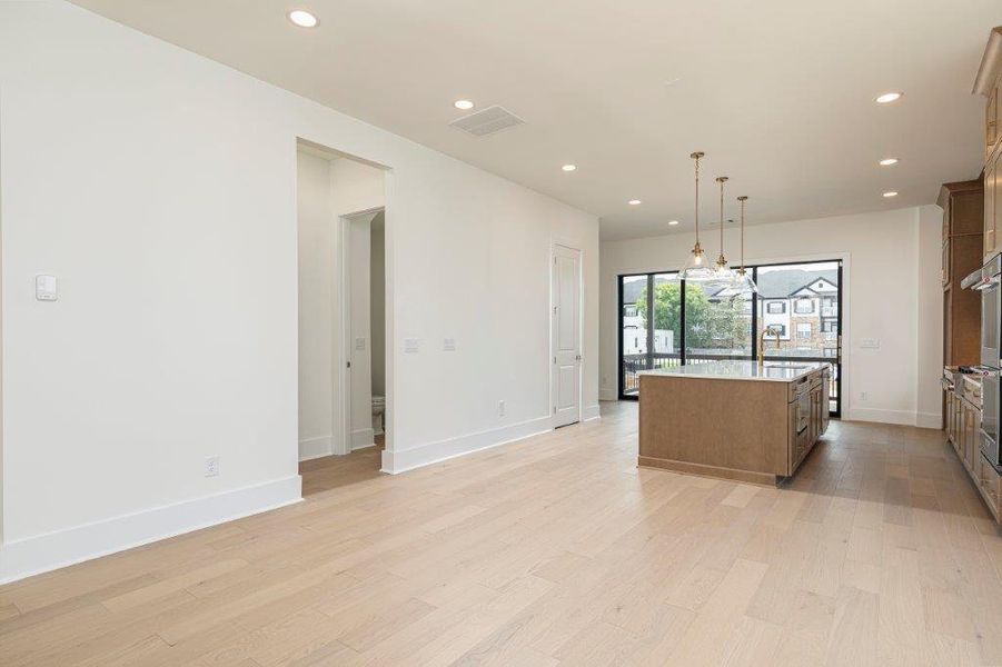Spacious, unfurnished interior of a new home in , Atlanta (Image 11). Spacious, unfurnished interior of a new home in , Atlanta (Image 11).