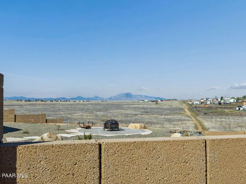 Exterior details and patio area of a home in North Ridge at Pronghorn Ranch, Prescott Valley (Image 21).
