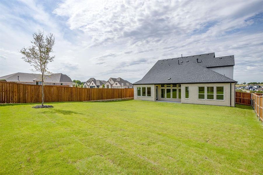 Exterior details and patio area of a home in Talon Hills, Fort Worth (Image 22). Exterior details and patio area of a home in Talon Hills, Fort Worth (Image 22).