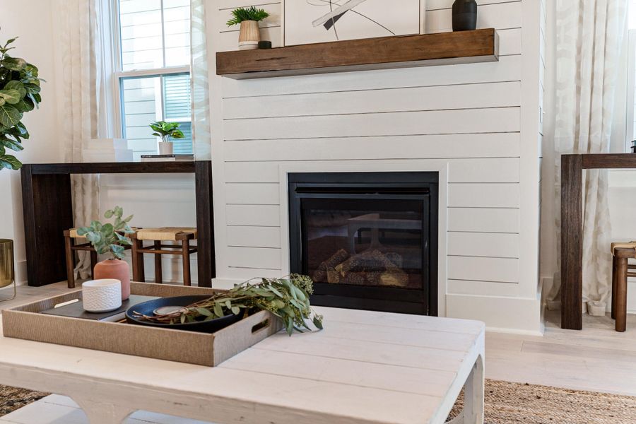 Image 37 of a home in Central Park.