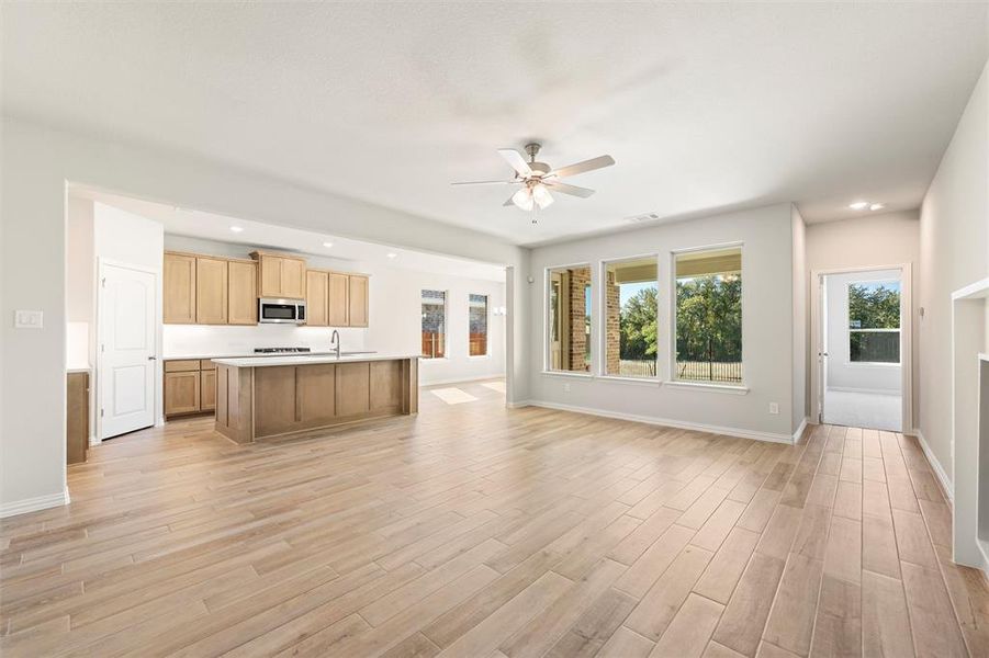 Spacious, unfurnished interior of a new home in Morningstar, Aledo (Image 26). Spacious, unfurnished interior of a new home in Morningstar, Aledo (Image 26).