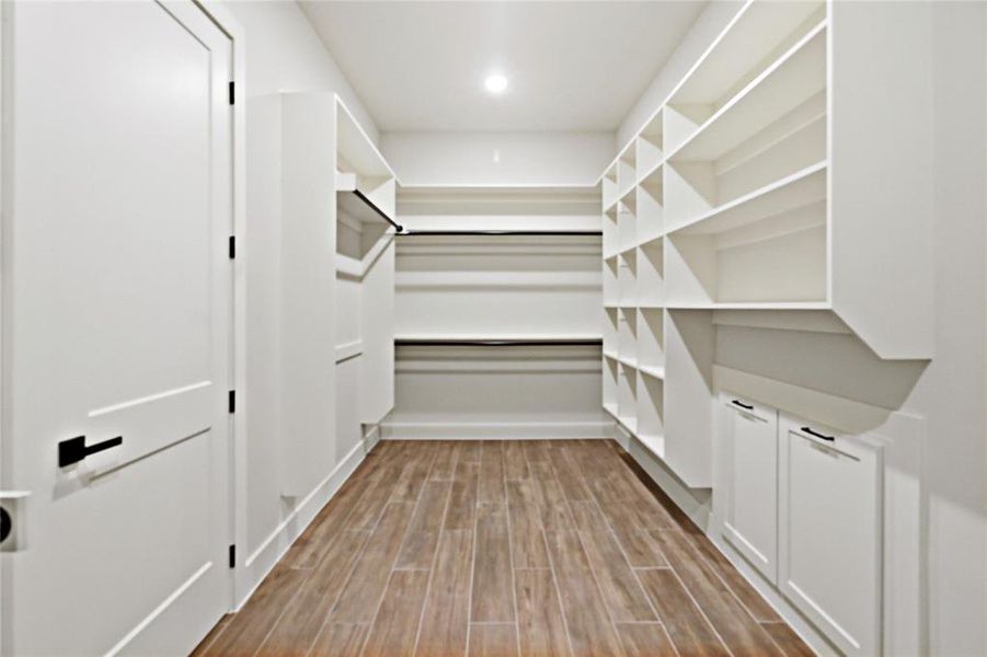 Image 38 of a home in .