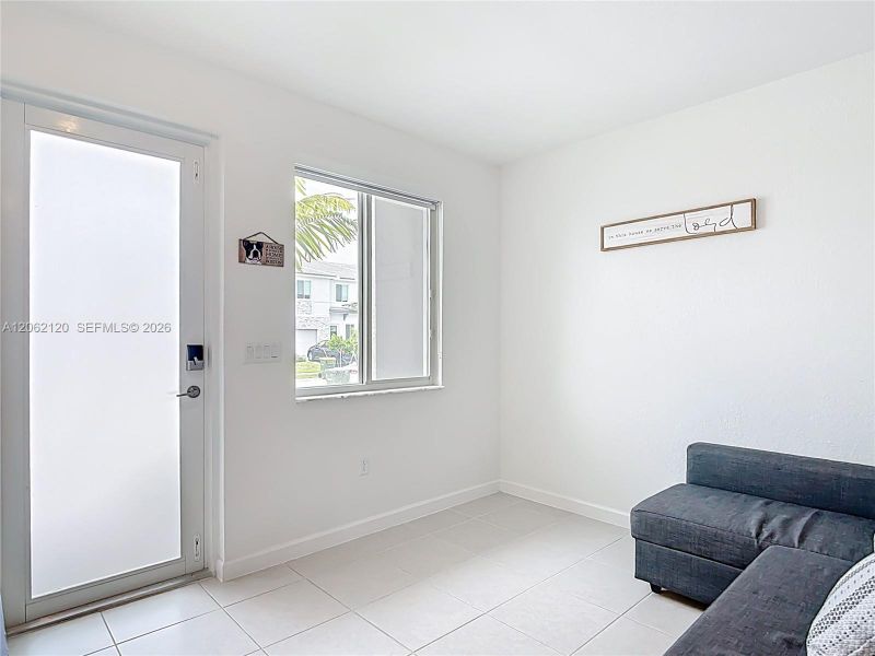 Spacious, unfurnished interior of a new home in , Homestead (Image 20).
