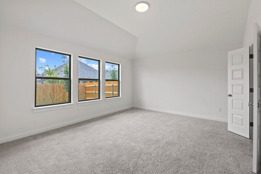 Spacious, unfurnished interior of a new home in Prairie Winds, Hutto (Image 21).