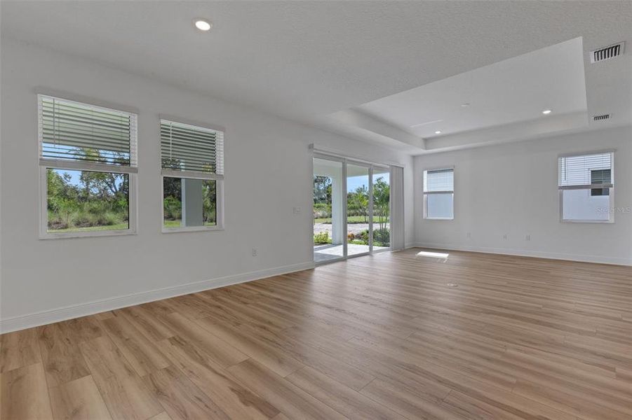 Spacious, unfurnished interior of a new home in Hawkstone, Sarasota (Image 51).