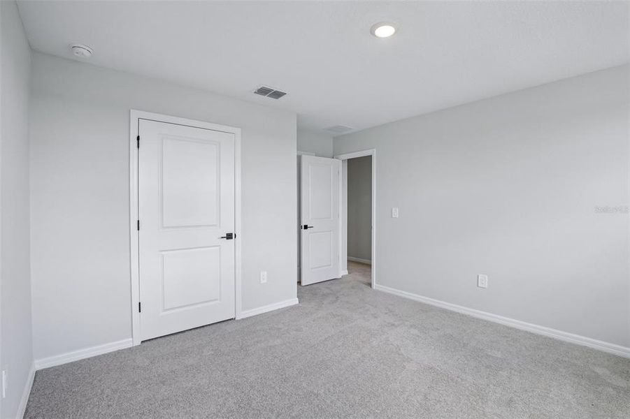 Spacious, unfurnished interior of a new home in Berry Bay, Wimauma (Image 15).