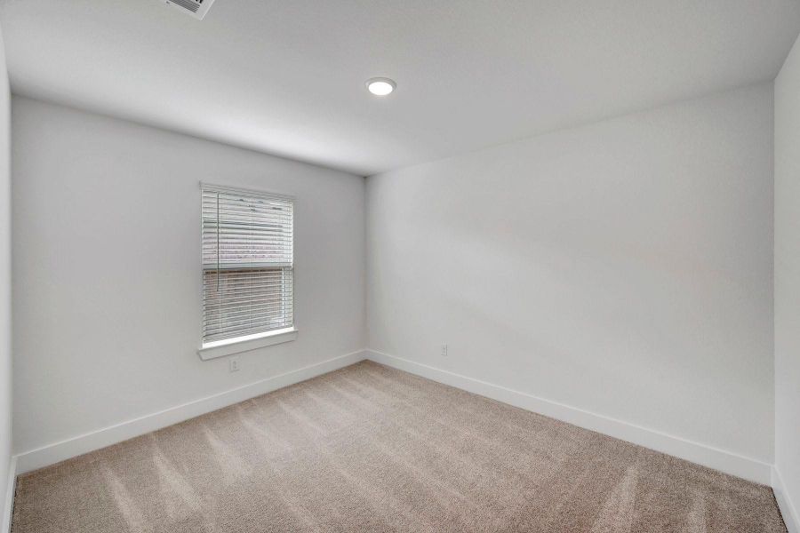 Spacious, unfurnished interior of a new home in Miller's Pond, Rosenberg (Image 18). Spacious, unfurnished interior of a new home in Miller's Pond, Rosenberg (Image 18).