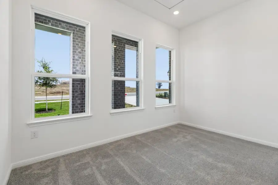 Representative unfurnished interior of a home built from the Duval by Taylor Morrison in Eastwood, Manor (Image 20).