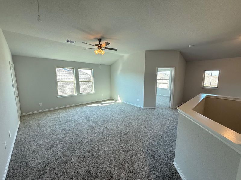 Spacious, unfurnished interior of a new home in Southern Pointe, College Station (Image 9).