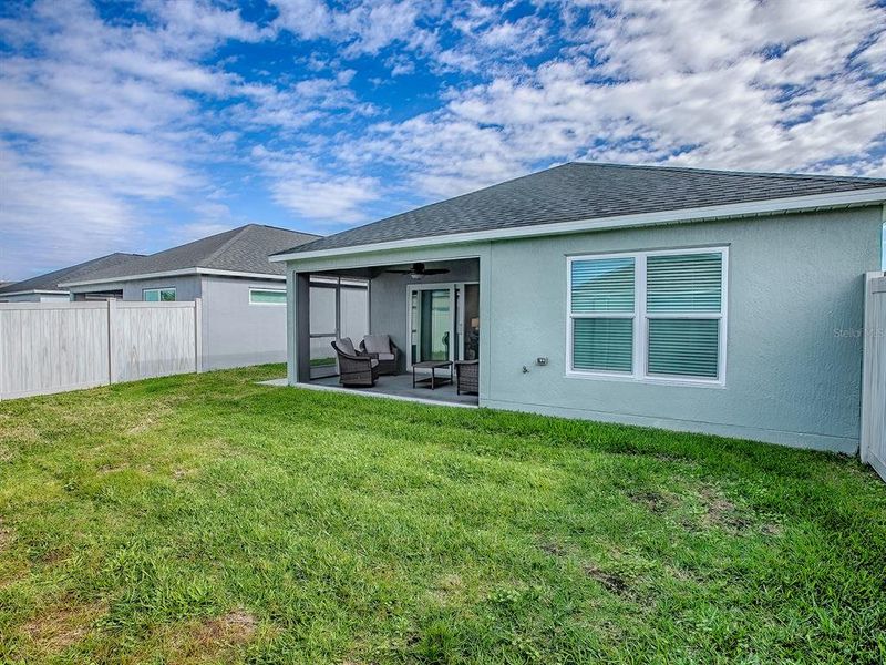 Exterior details and patio area of a home in , The Villages (Image 33).