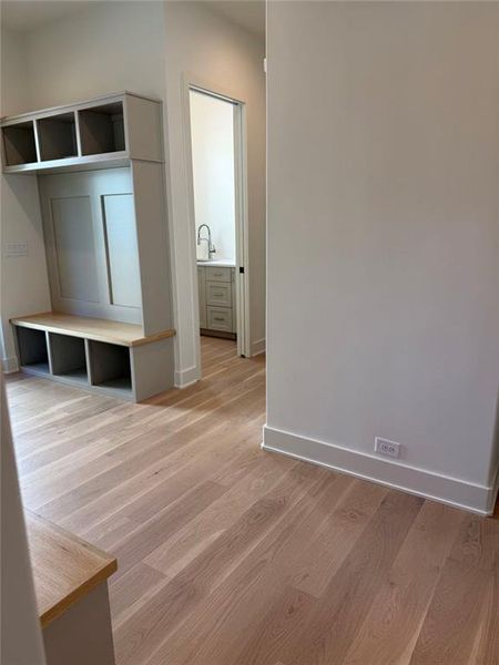 Spacious, unfurnished interior of a new home in , Sandy Springs (Image 45).