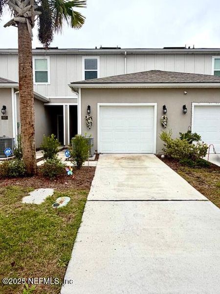 Image 9 of a home in . Image 9 of a home in .